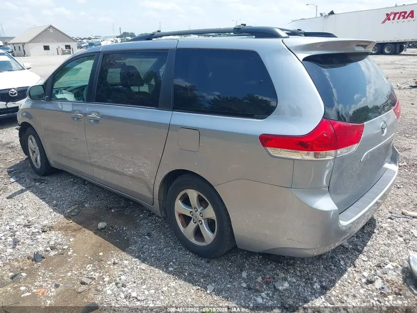 2012 TOYOTA SIENNA LE V6 8 PASSENGER