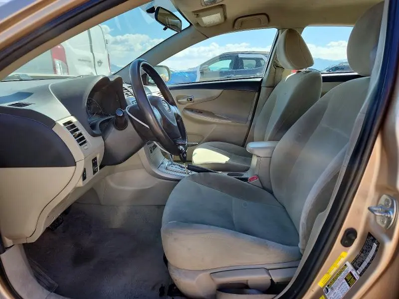 2012 TOYOTA COROLLA LE  