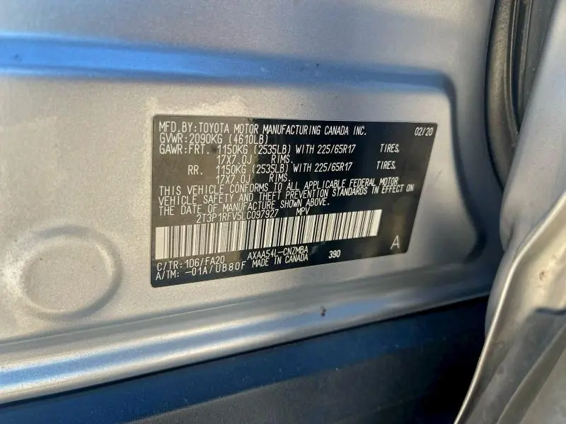 2020 TOYOTA RAV4 XLE  