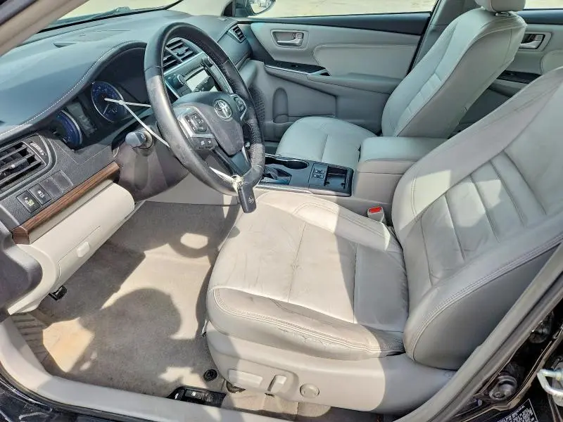 2016 TOYOTA CAMRY XLE  
