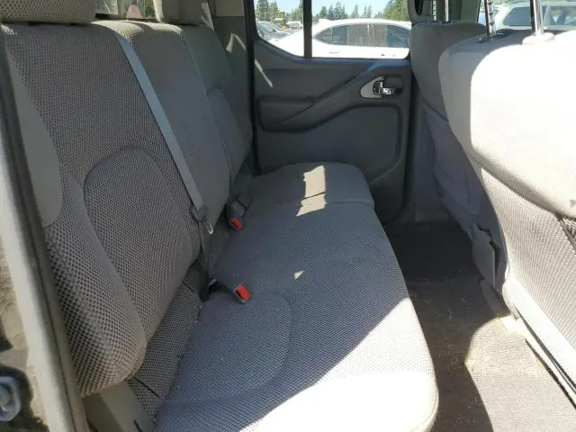 2016 NISSAN FRONTIER S  