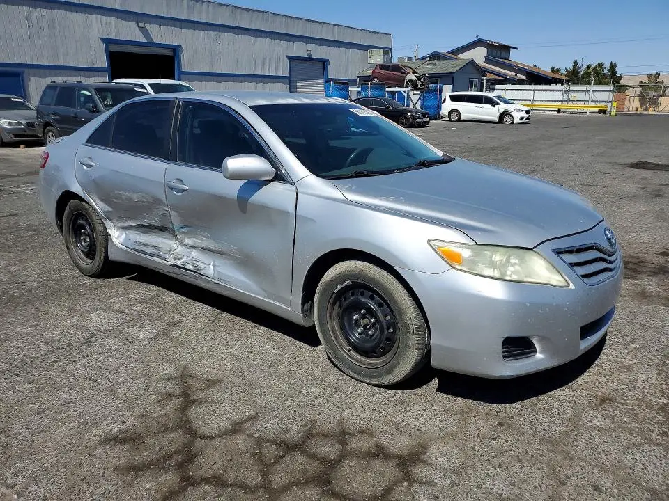 2010 TOYOTA CAMRY LE  