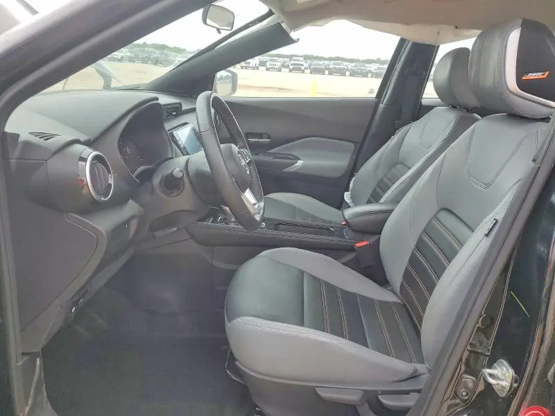2024 NISSAN KICKS SR  