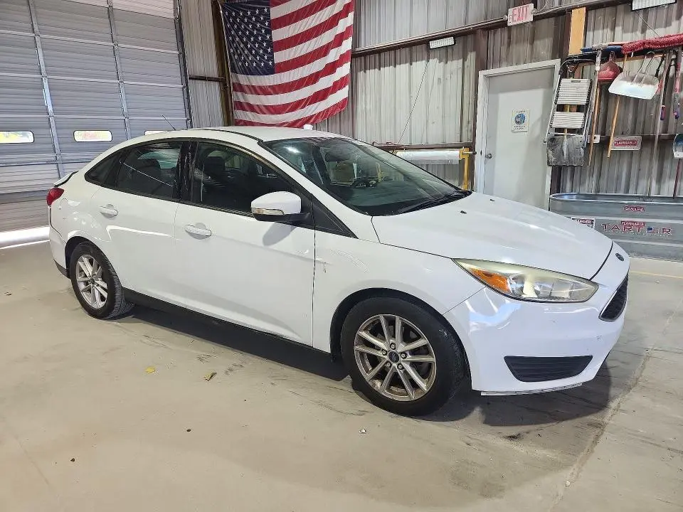 2016 FORD FOCUS SE  