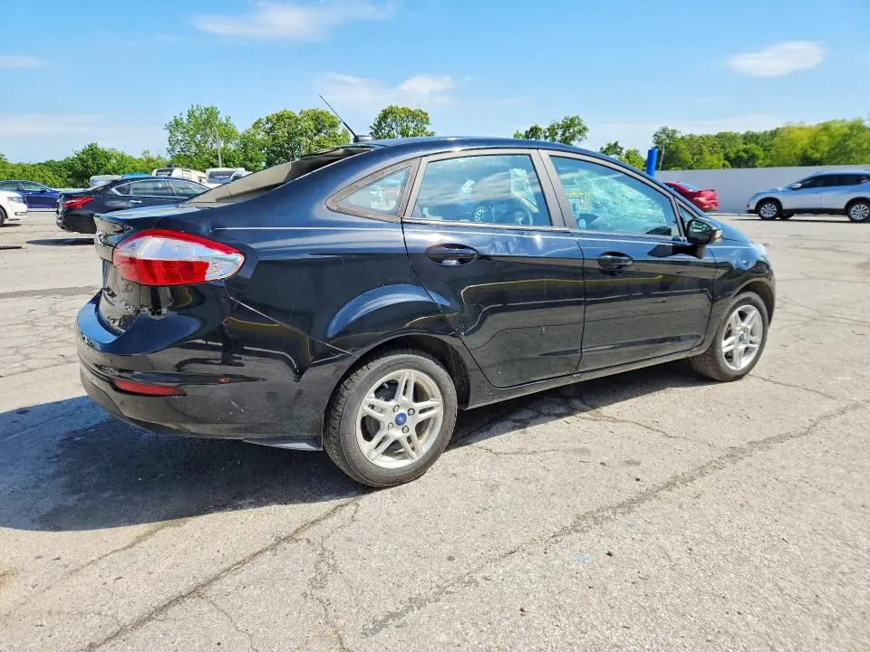 2018 FORD FIESTA SE  