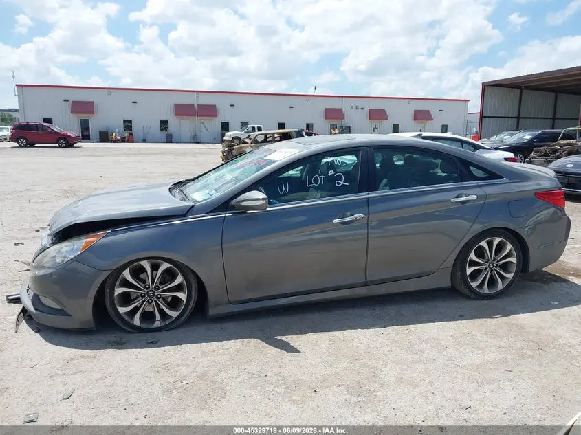 2014 HYUNDAI SONATA SE