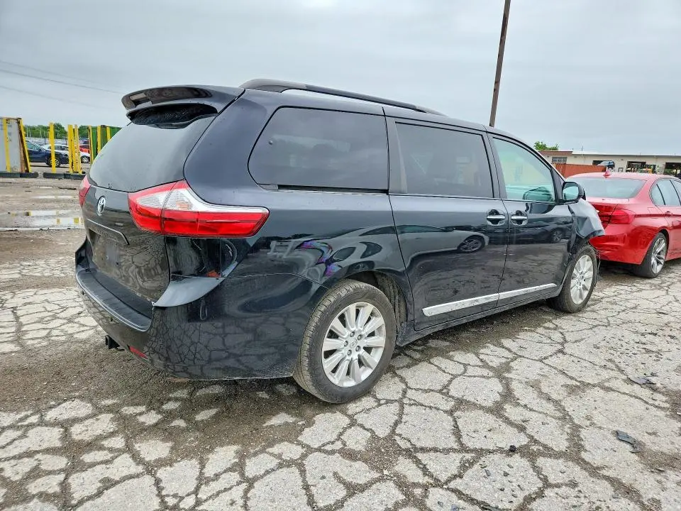 2015 TOYOTA SIENNA XLE PREMIUM 7-PASSENGER  