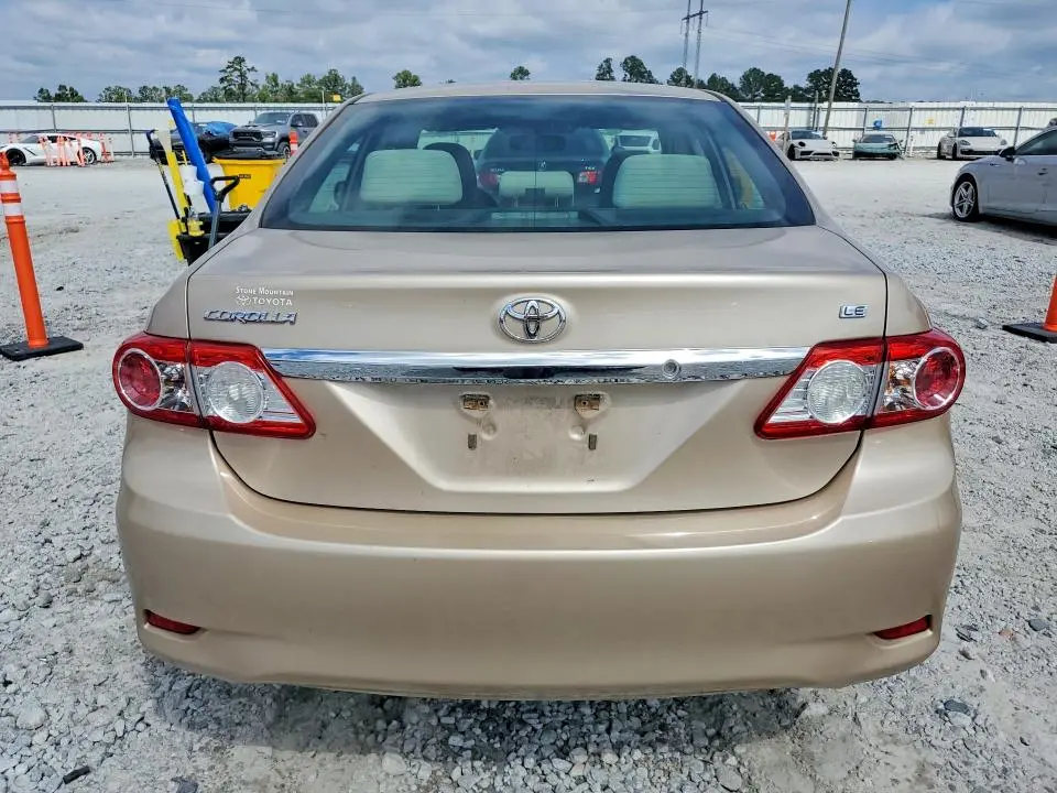 2011 TOYOTA COROLLA LE  