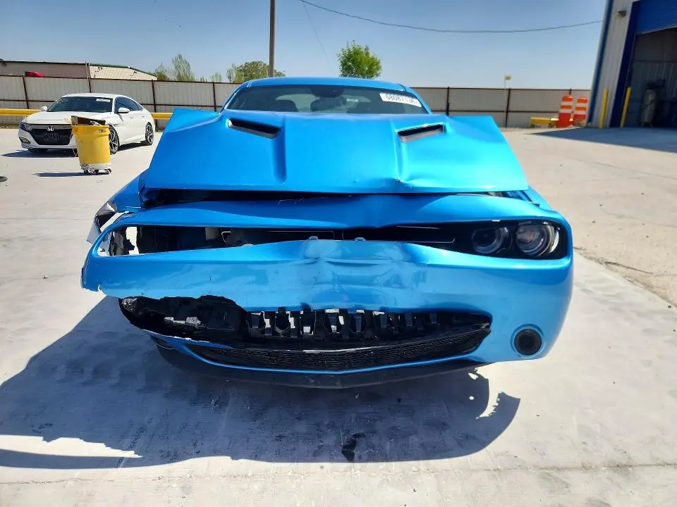 2018 DODGE CHALLENGER SXT  