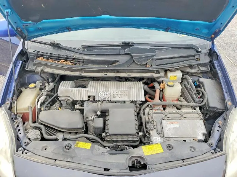 2011 TOYOTA PRIUS TWO  