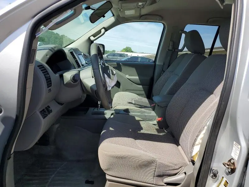 2016 NISSAN FRONTIER SV  