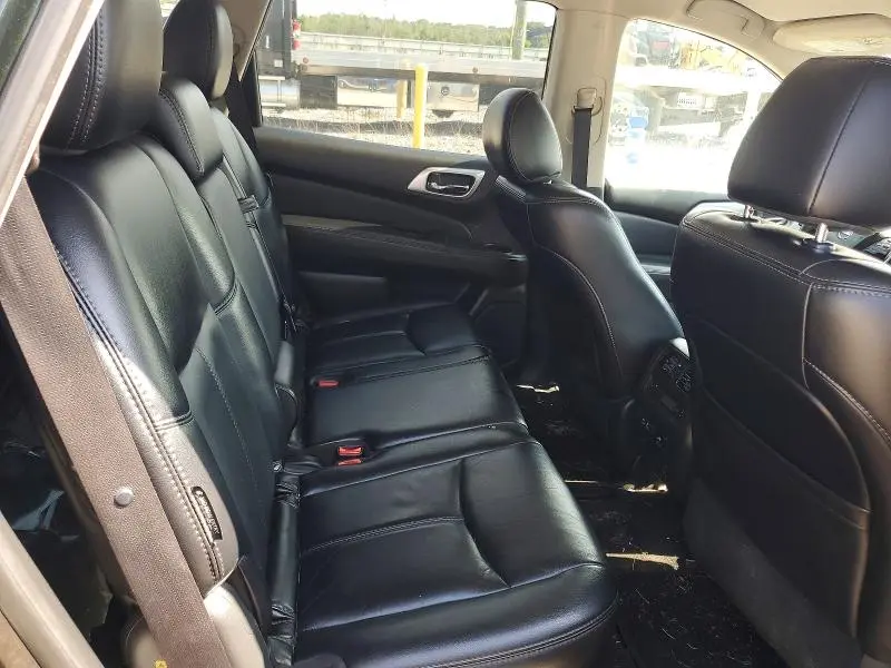 2020 NISSAN PATHFINDER SL  