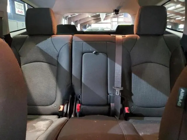 2016 CHEVROLET TRAVERSE LT  
