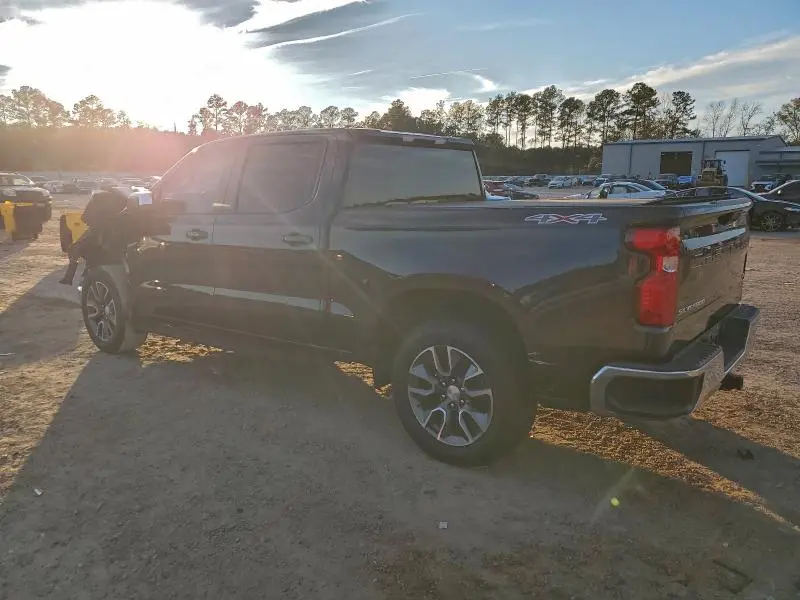 2022 CHEVROLET SILVERADO K1500 LT  