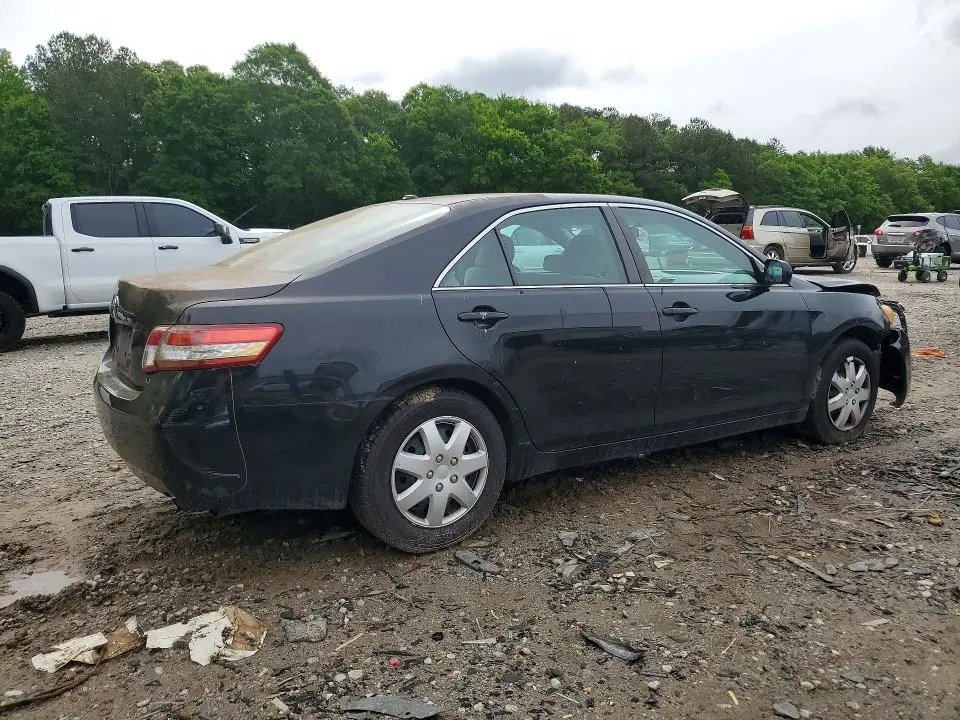 2011 TOYOTA CAMRY LE  