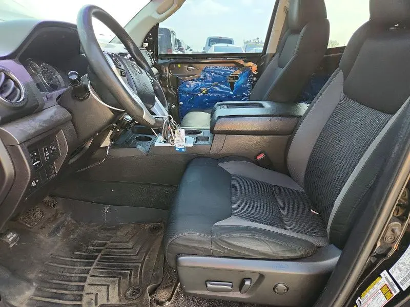 2015 TOYOTA TUNDRA SR5  
