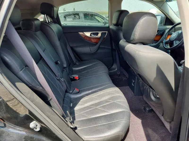 2010 INFINITI FX35 BASE  