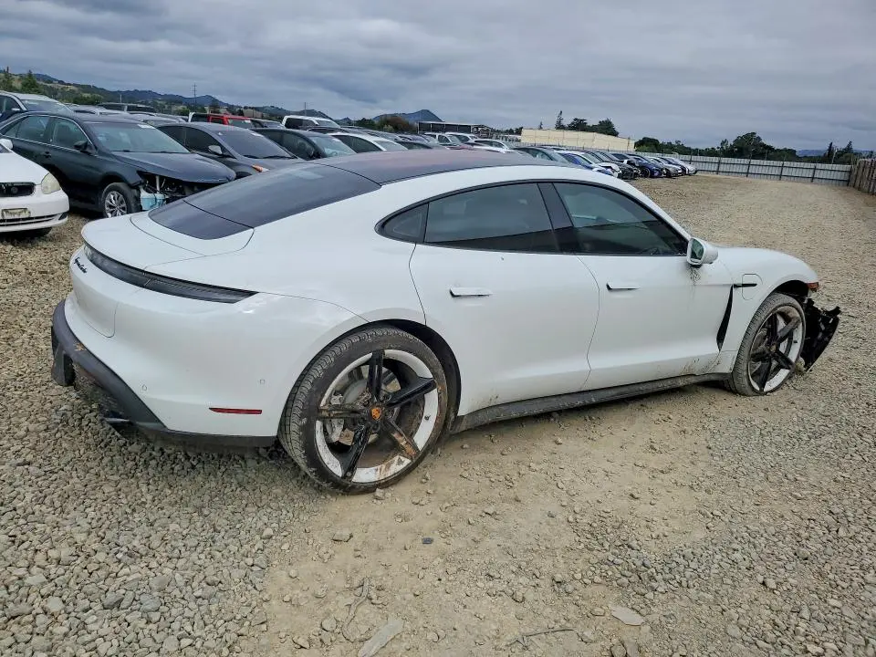 2020 PORSCHE TAYCAN TURBO  
