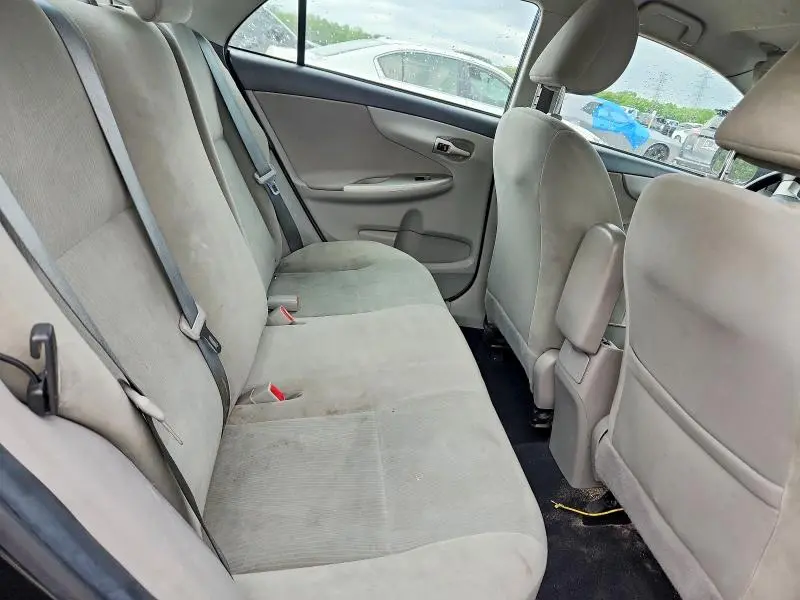 2013 TOYOTA COROLLA LE  