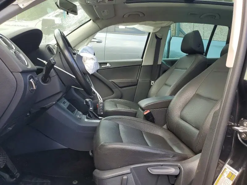2015 VOLKSWAGEN TIGUAN S  