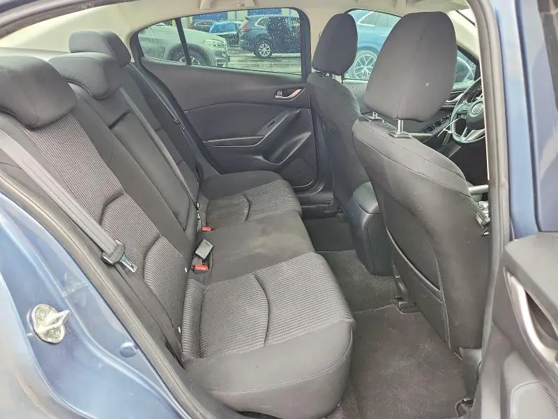 2015 MAZDA 3 TOURING  