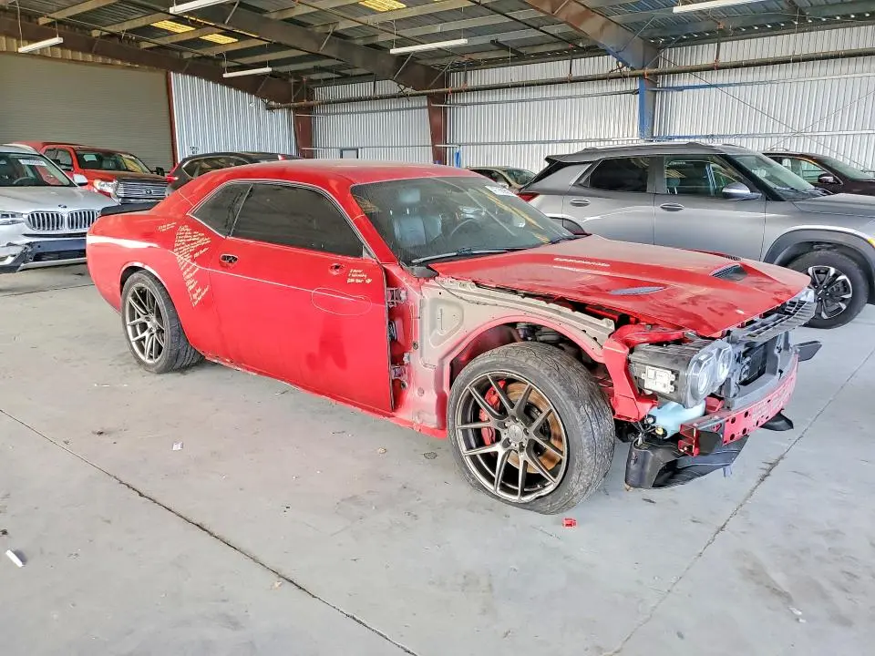 2016 DODGE CHALLENGER SRT HELLCAT  