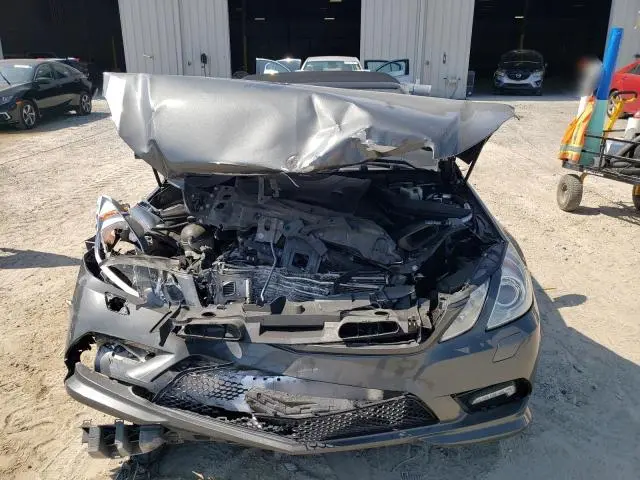 2011 MERCEDES-BENZ E 550  