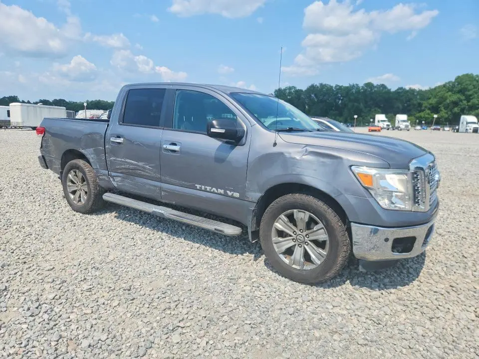 2019 NISSAN TITAN SV  