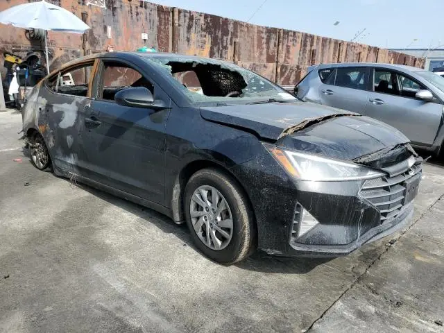 2020 HYUNDAI ELANTRA SE  