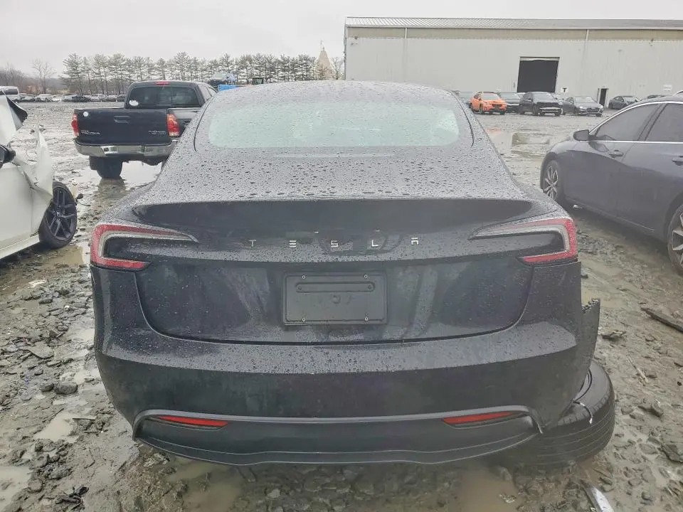 2025 TESLA MODEL 3   