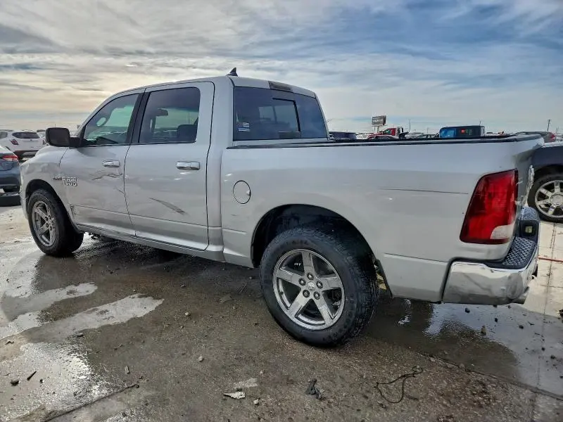 2015 RAM 1500 SLT  
