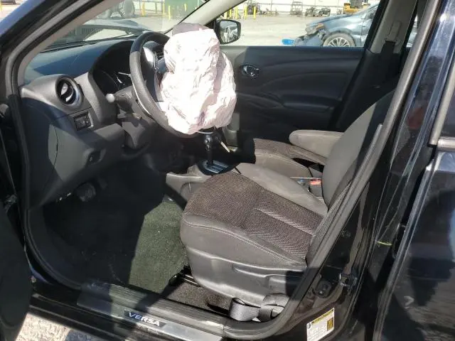 2017 NISSAN VERSA S  