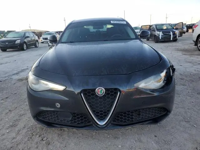 2017 ALFA ROMEO GIULIA   