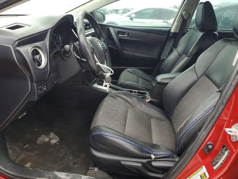 2017 TOYOTA COROLLA SE  