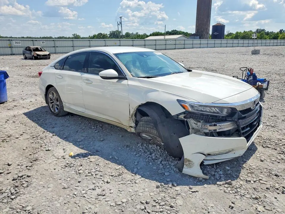 2018 HONDA ACCORD LX  