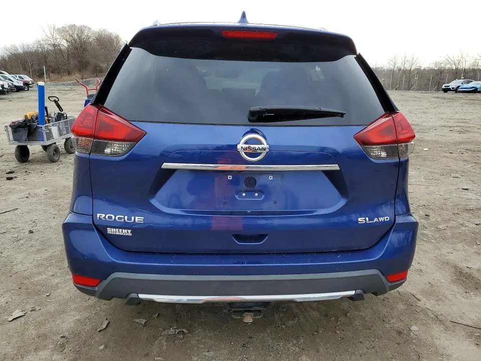 2018 NISSAN ROGUE SL  
