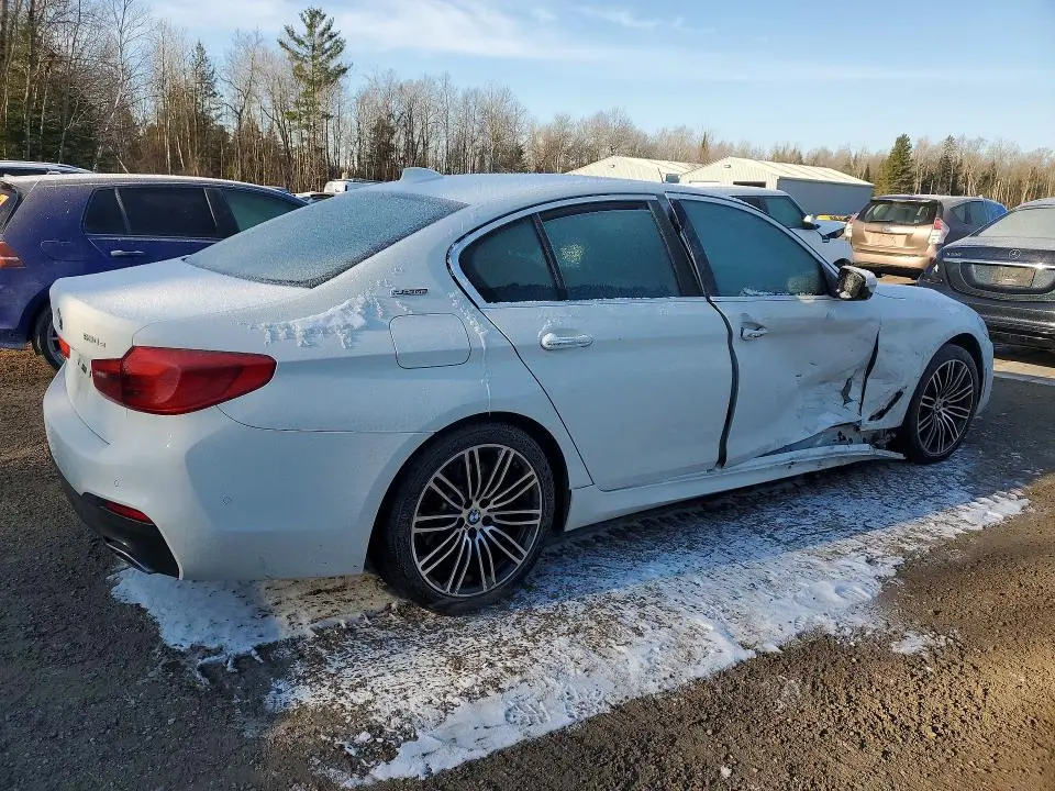 2018 BMW 530XE   