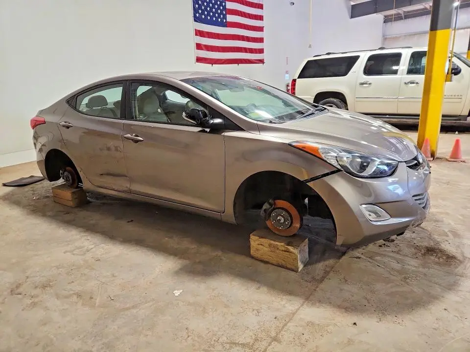 2012 HYUNDAI ELANTRA LIMITED  