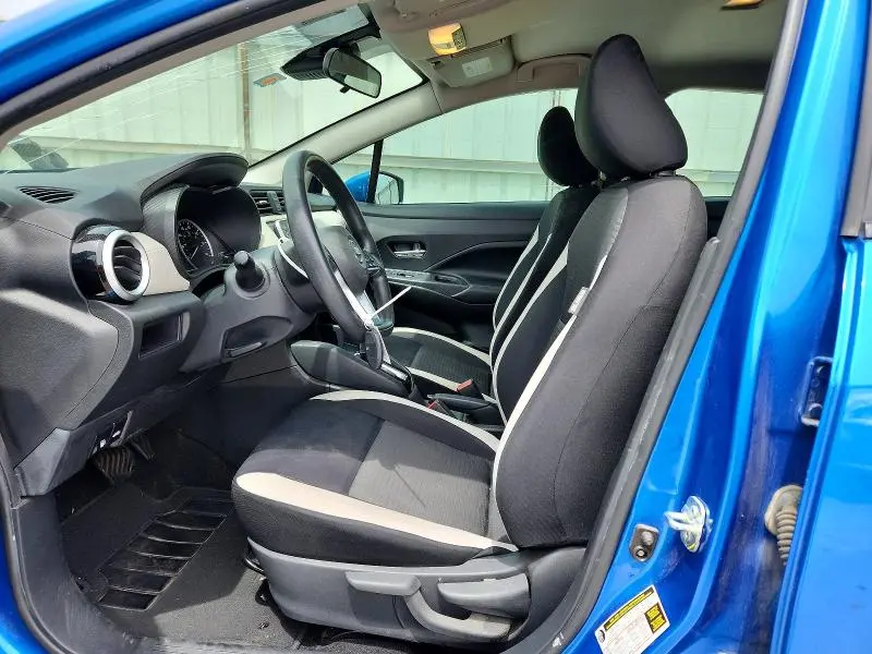 2020 NISSAN VERSA SV  