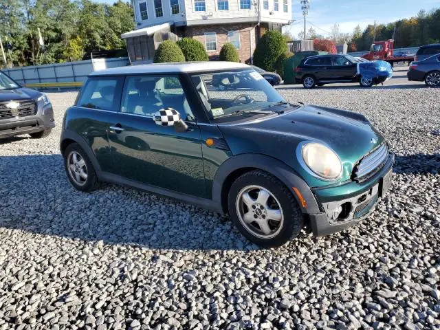 2010 MINI COOPER   