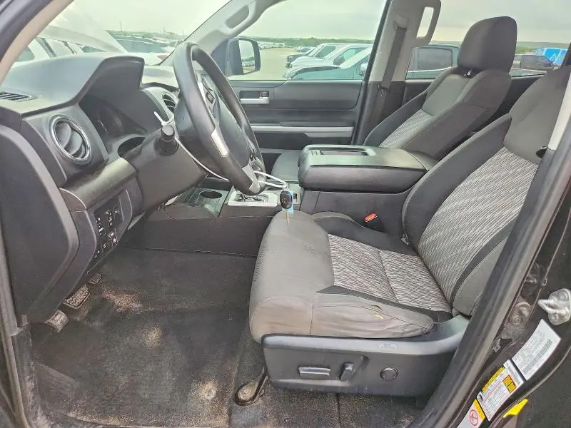 2018 TOYOTA TUNDRA CREWMAX SR5  