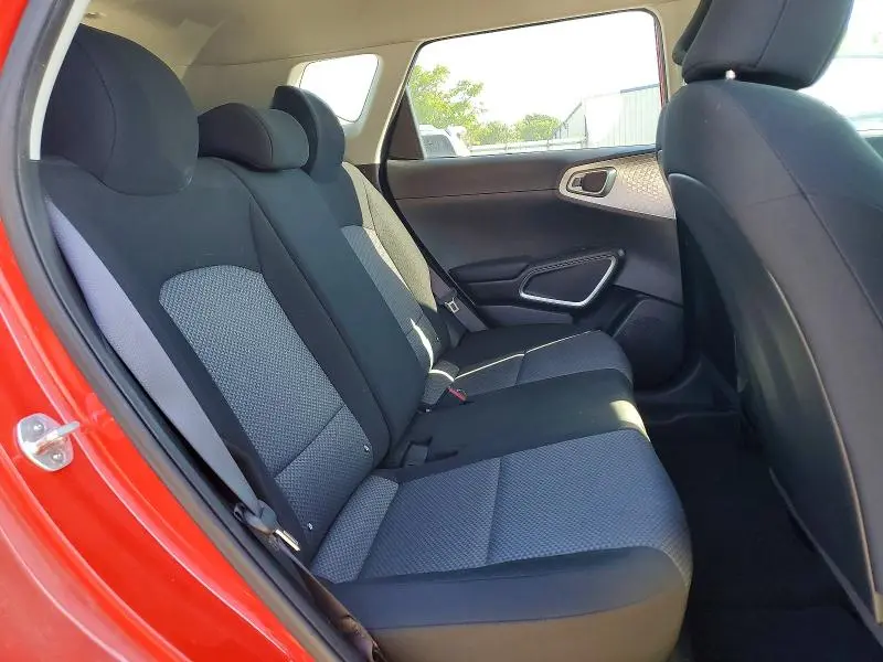 2021 KIA SOUL LX  