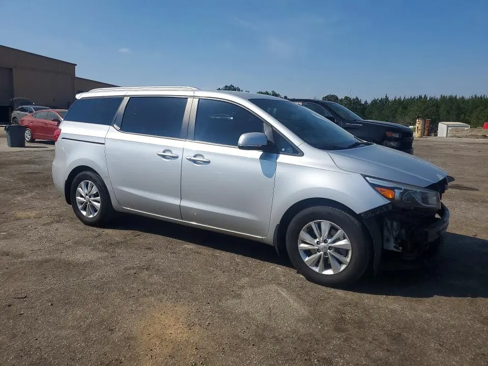 2018 KIA SEDONA LX  