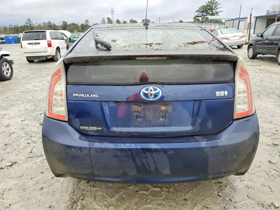 2014 TOYOTA PRIUS THREE  