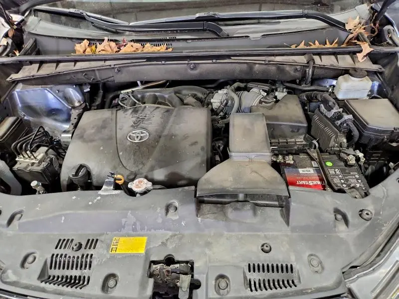 2019 TOYOTA HIGHLANDER LIMITED  