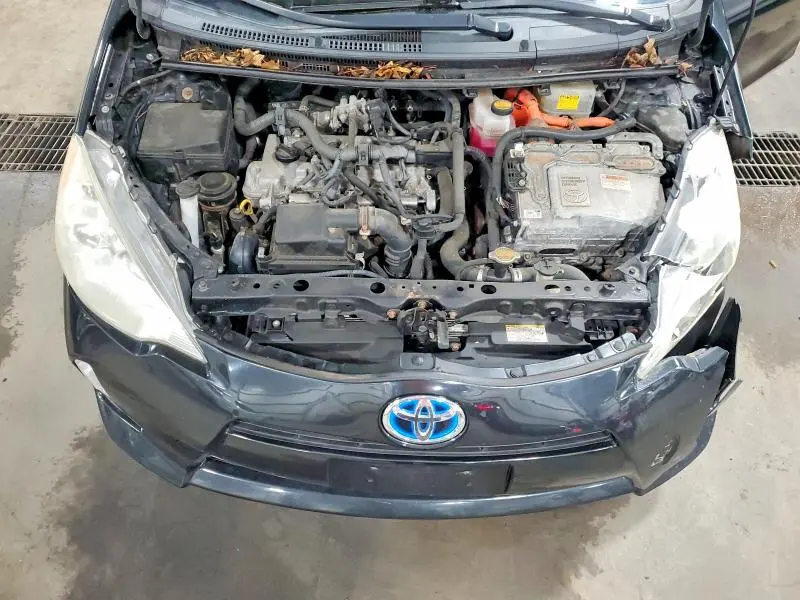 2014 TOYOTA PRIUS C TWO  