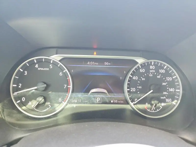 2024 NISSAN SENTRA SR  