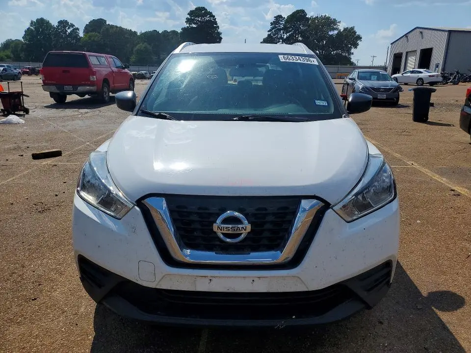 2019 NISSAN KICKS S  