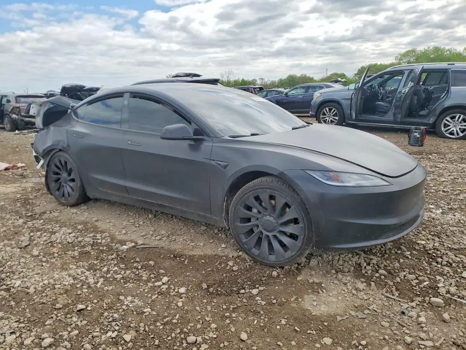 2024 TESLA MODEL 3   