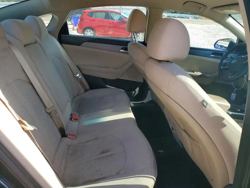 2019 HYUNDAI SONATA SE  
